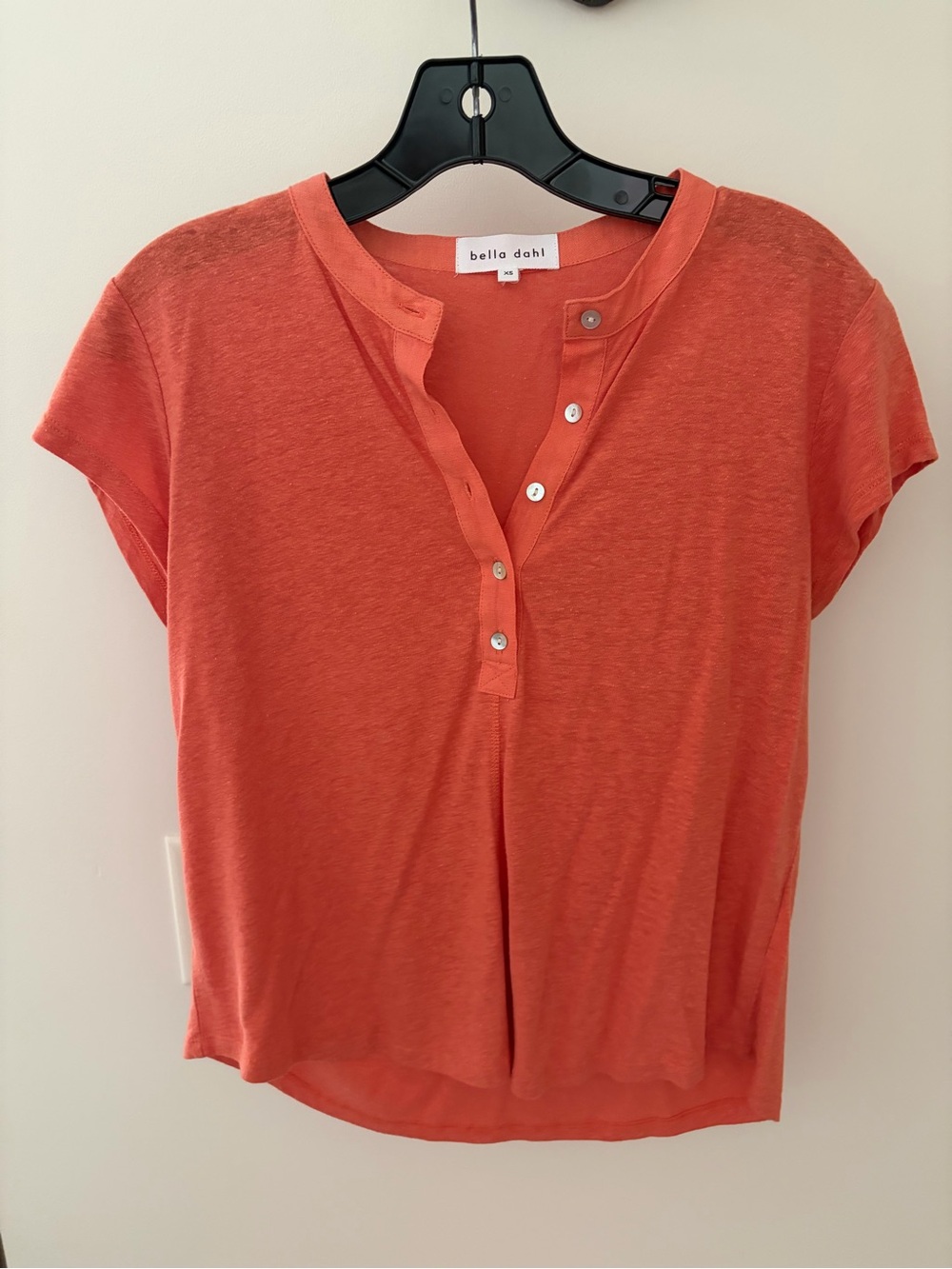Bella Dahl button tee